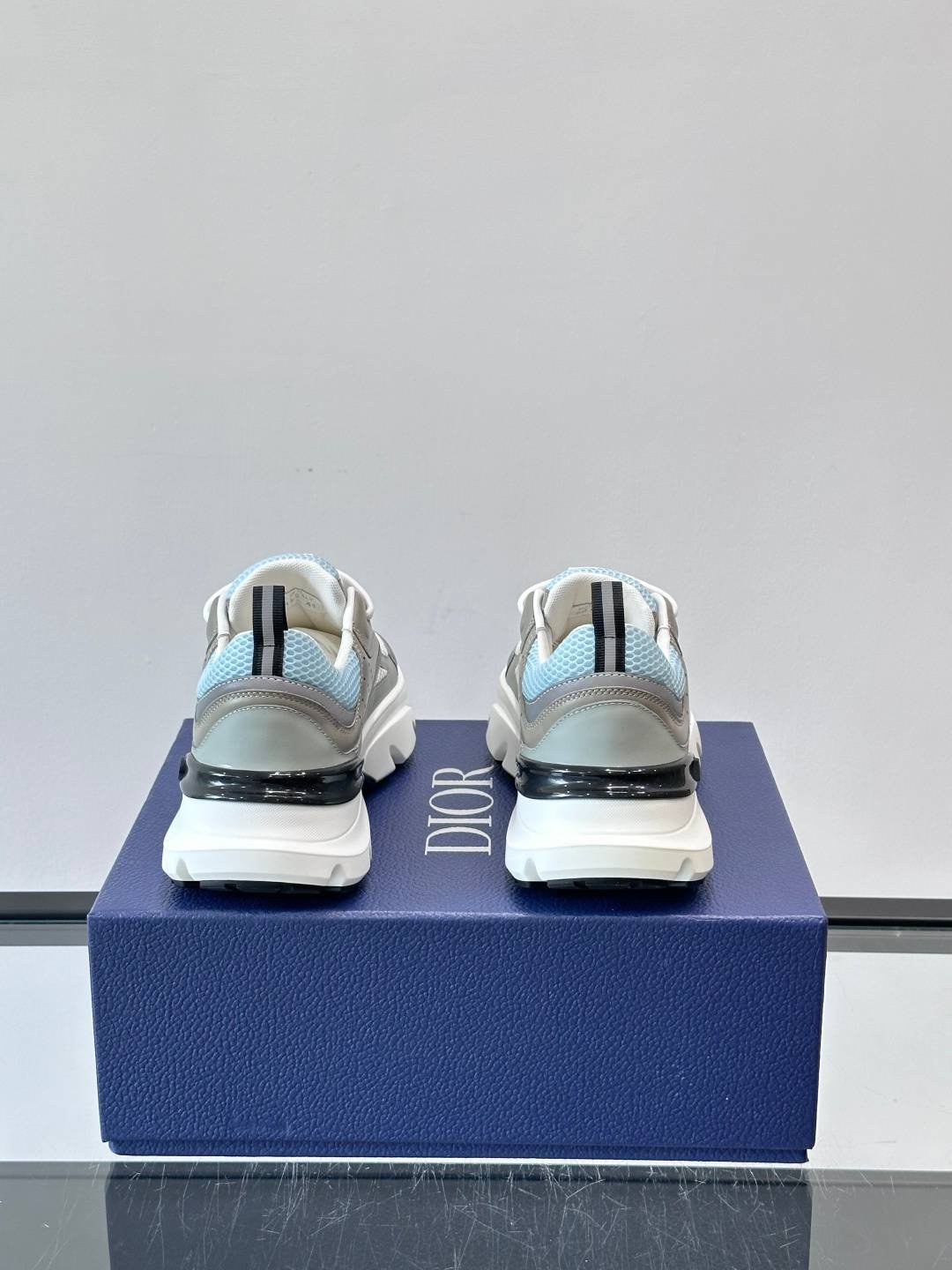 Dior B22 - Image 9