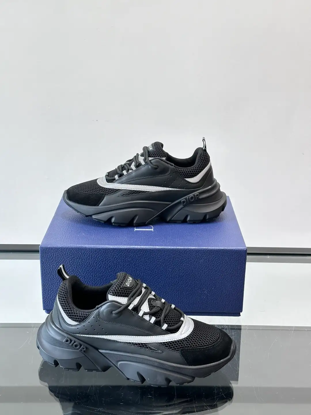 Dior B22 - Image 6