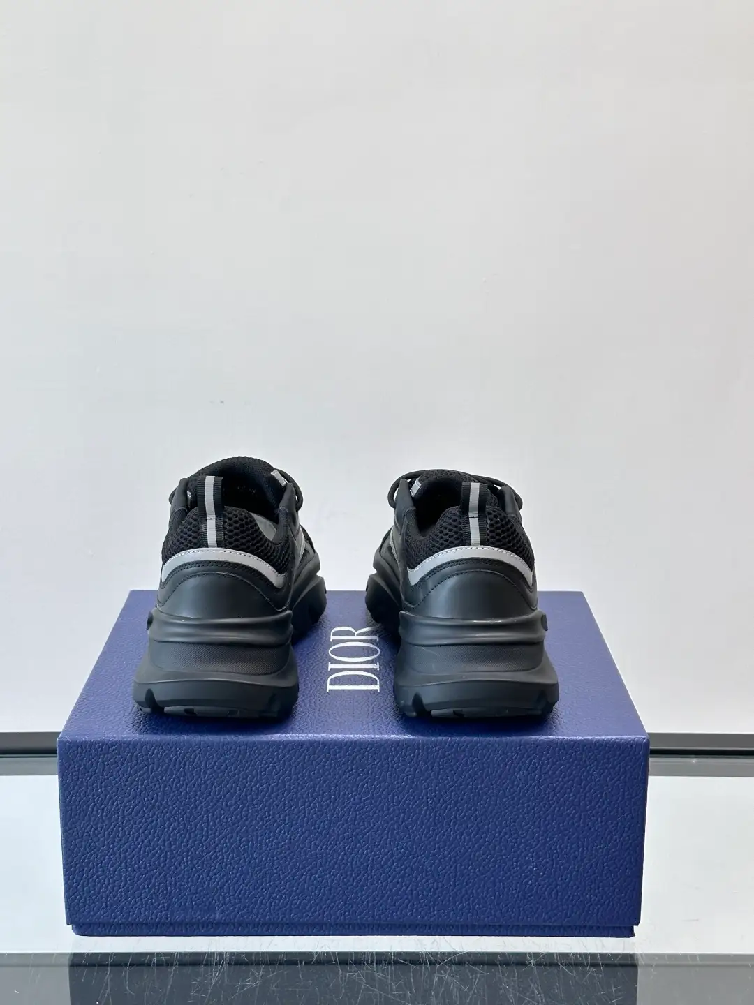 Dior B22 - Image 7