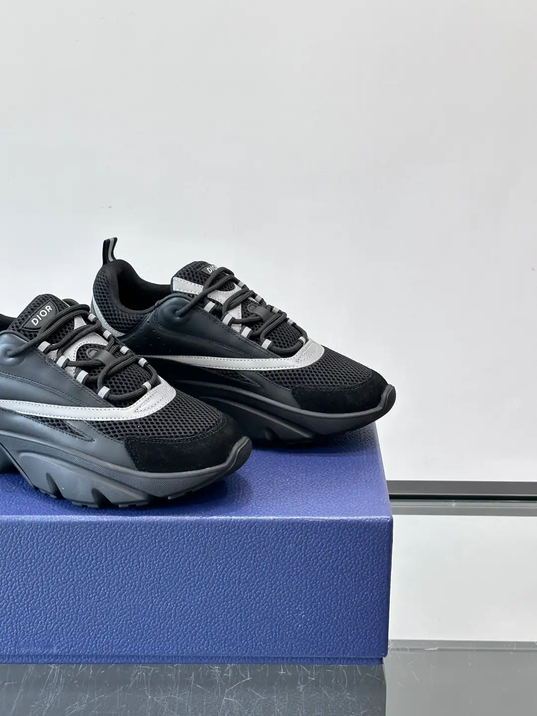 Dior B22 - Image 8