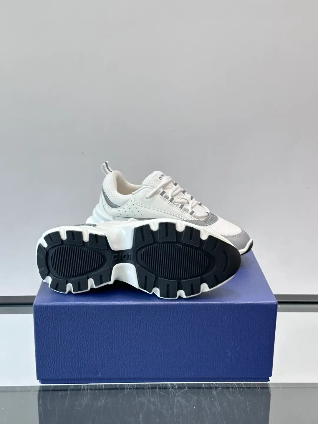 Dior B22 - Image 4