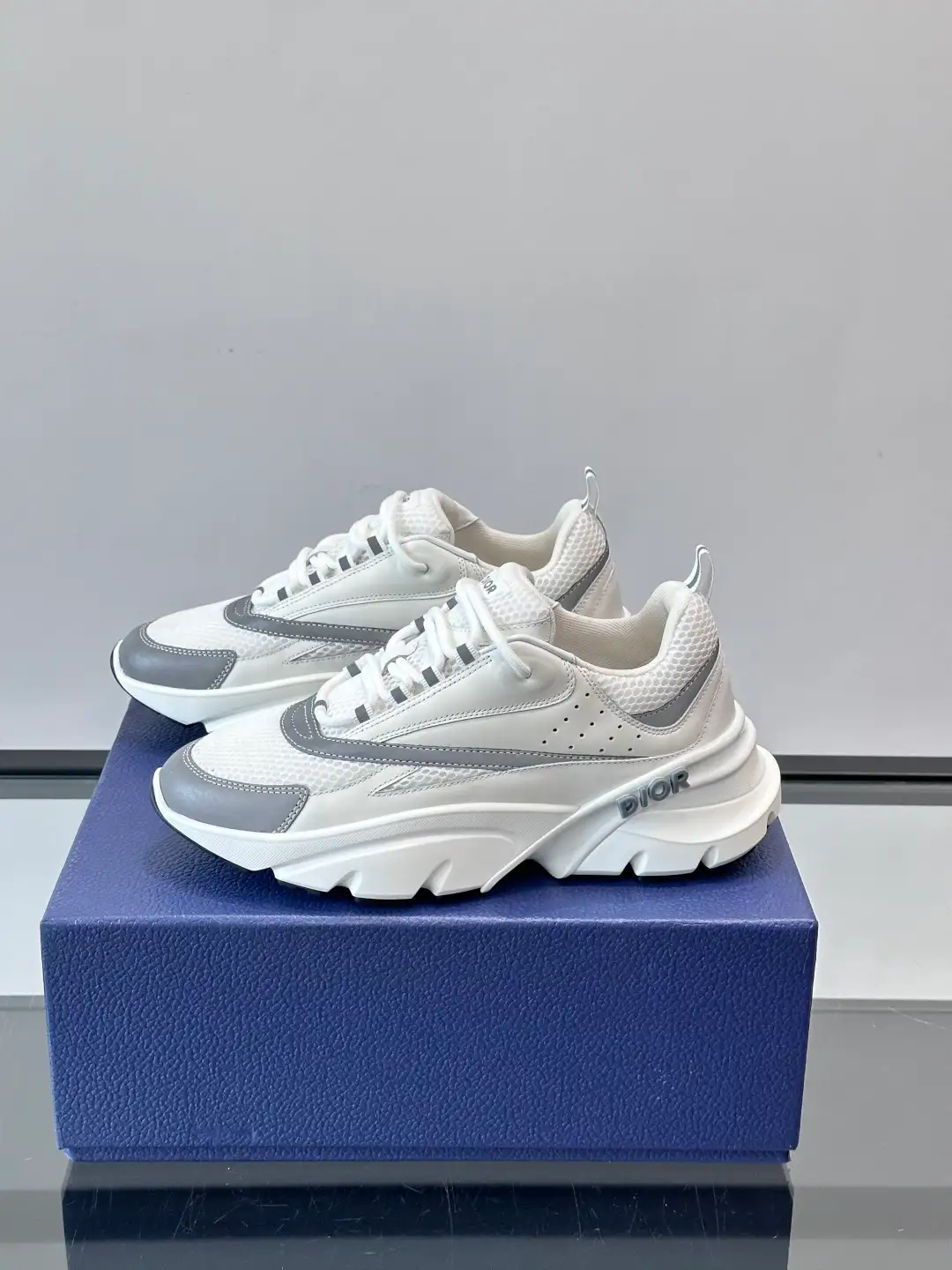 Dior B22 - Image 8