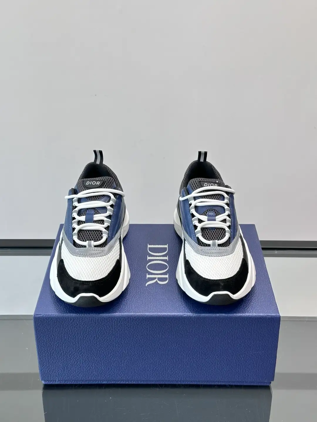 Dior B22 - Image 3