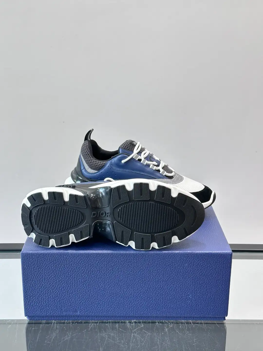 Dior B22 - Image 6