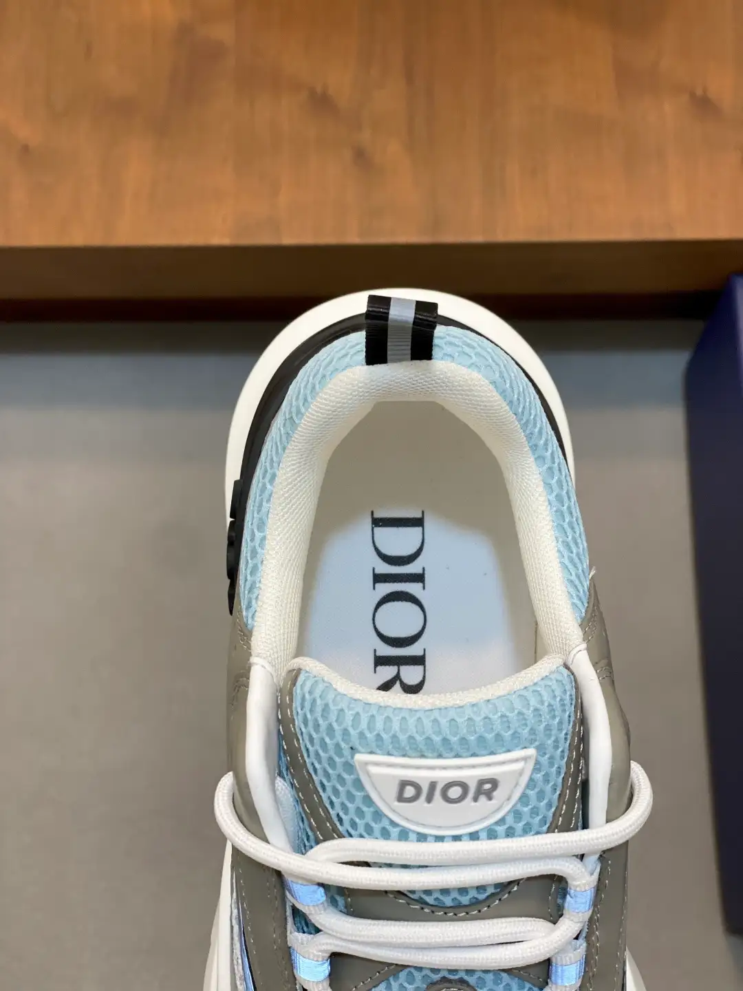 Dior B22 - Image 3