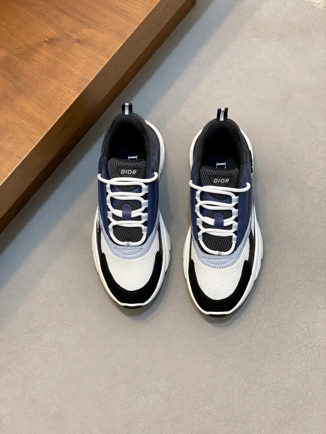 Dior B22 - Image 3