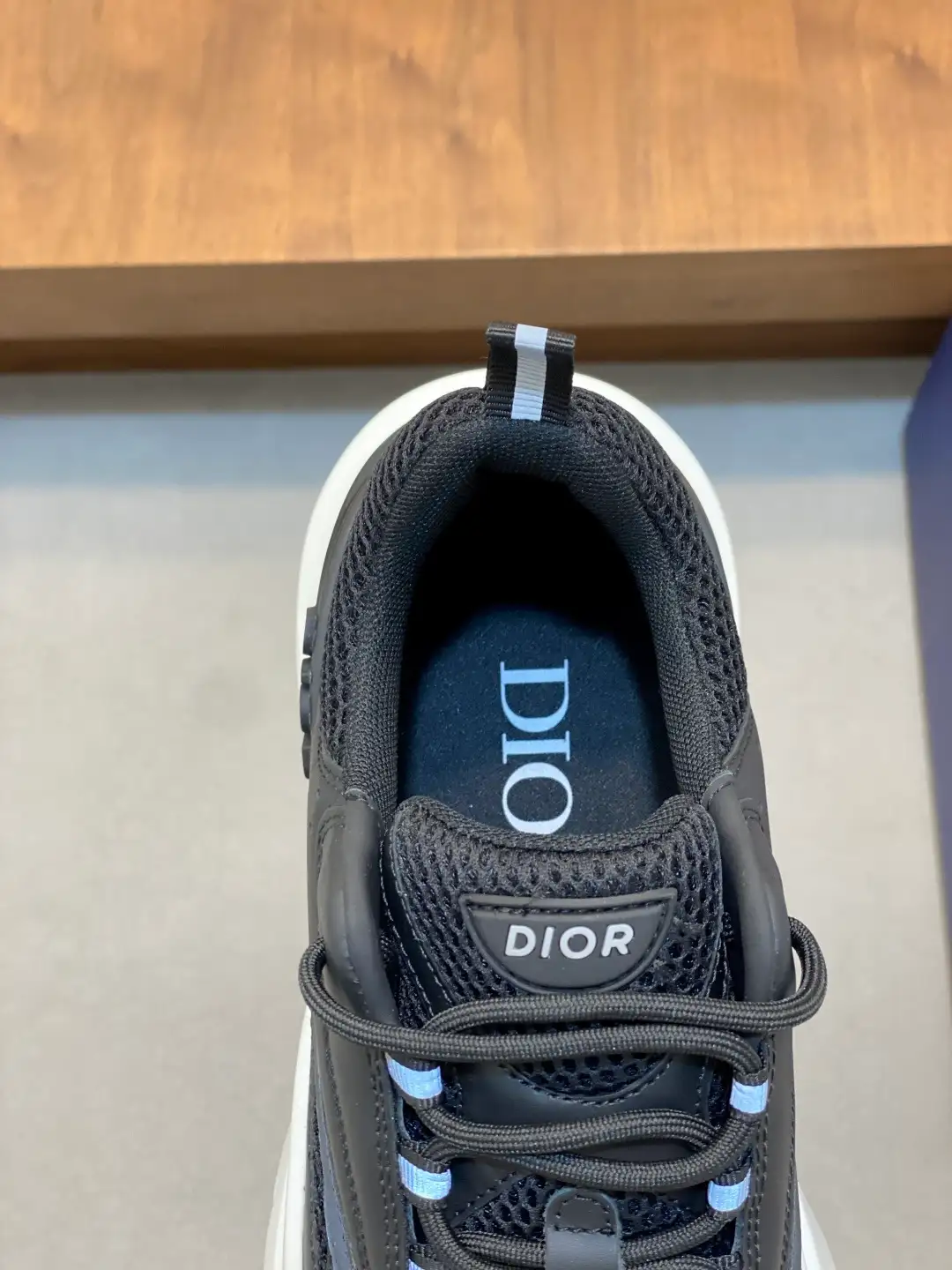 Dior B22 - Image 6