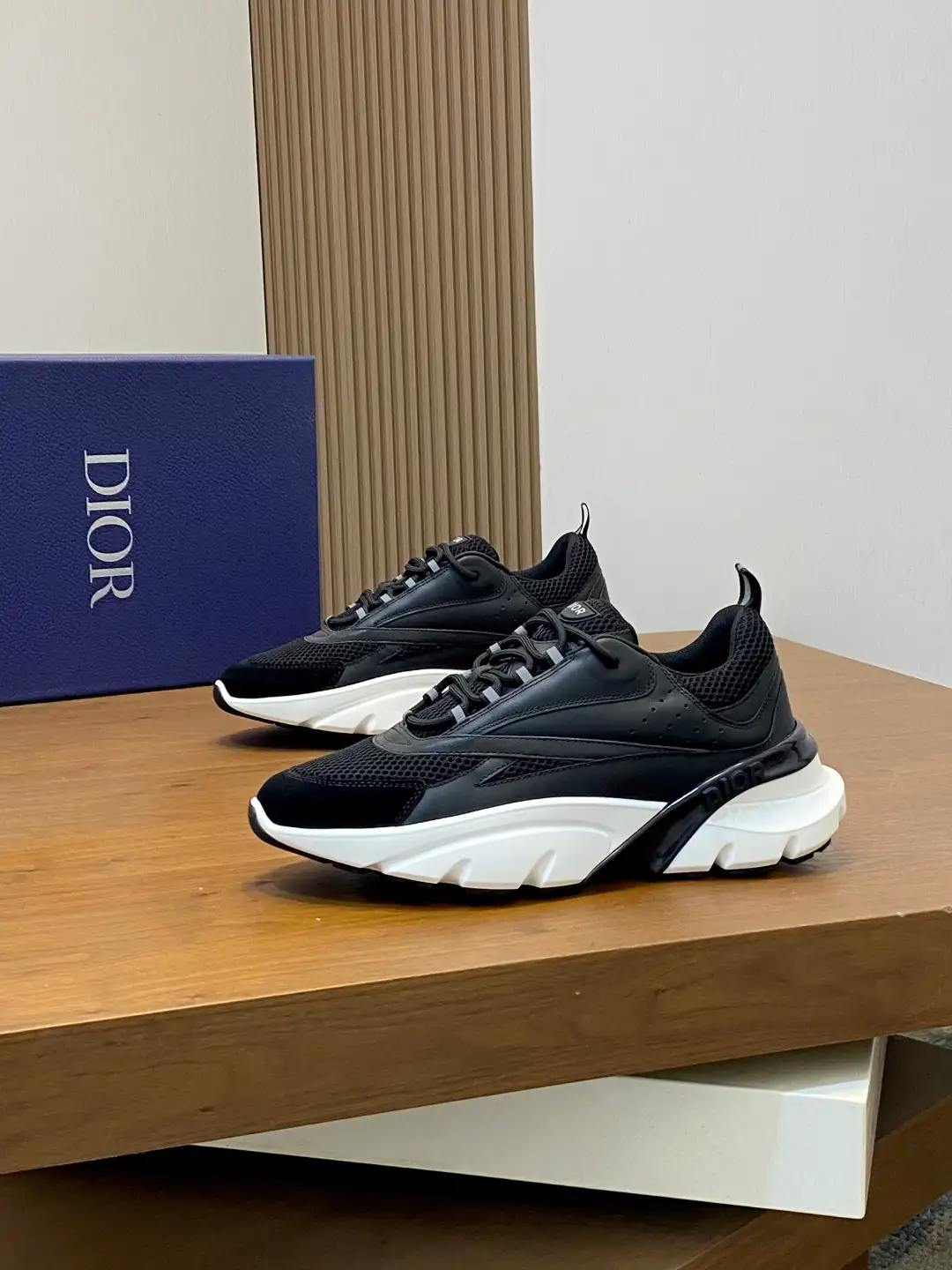 Dior B22 - Image 7