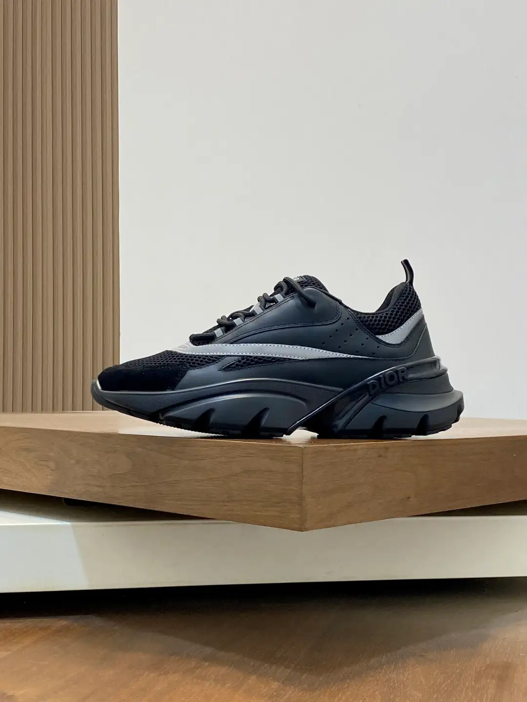 Dior B22 - Image 7