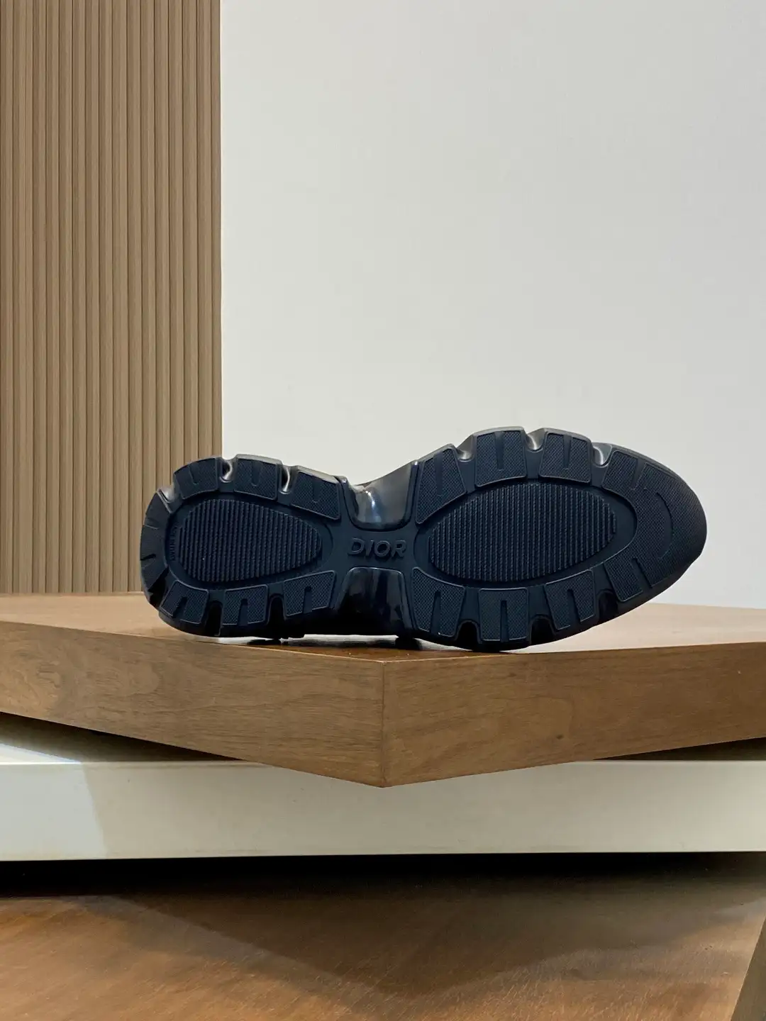 Dior B22 - Image 9