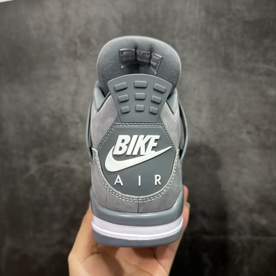 Air Jordan - Image 2