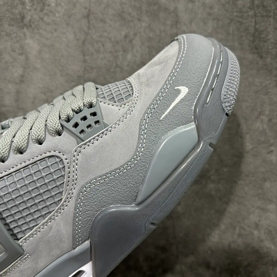 Air Jordan - Image 4