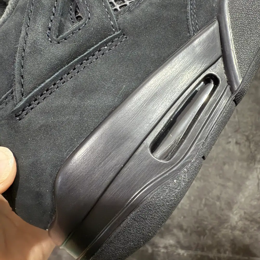 Air Jordan 4 - Image 5