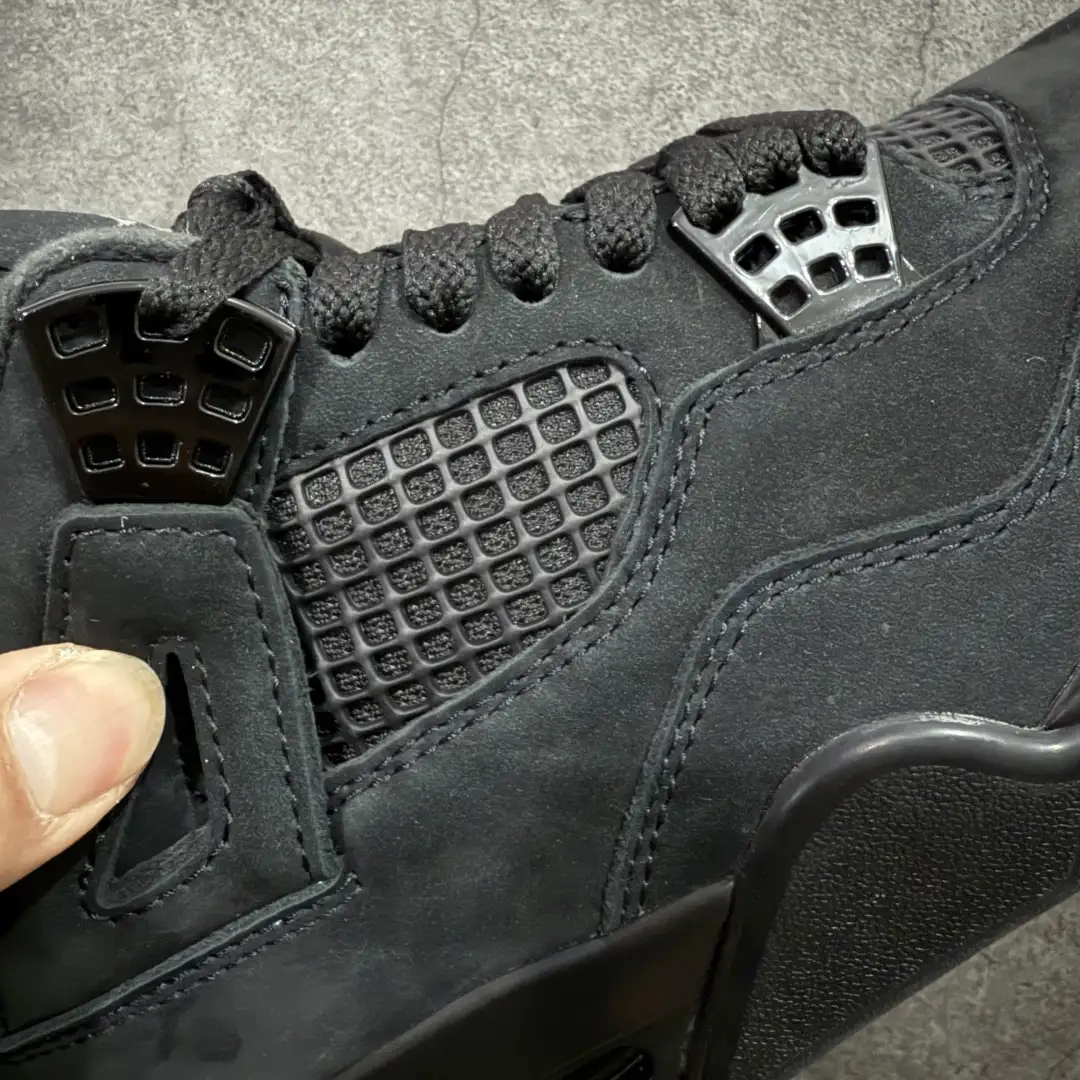 Air Jordan 4 - Image 8