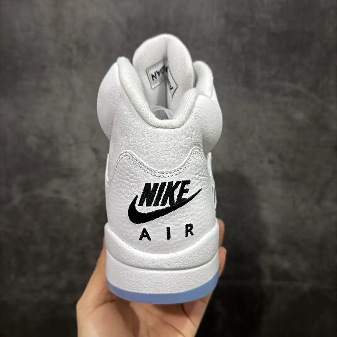 Air Jordan 5 - Image 6