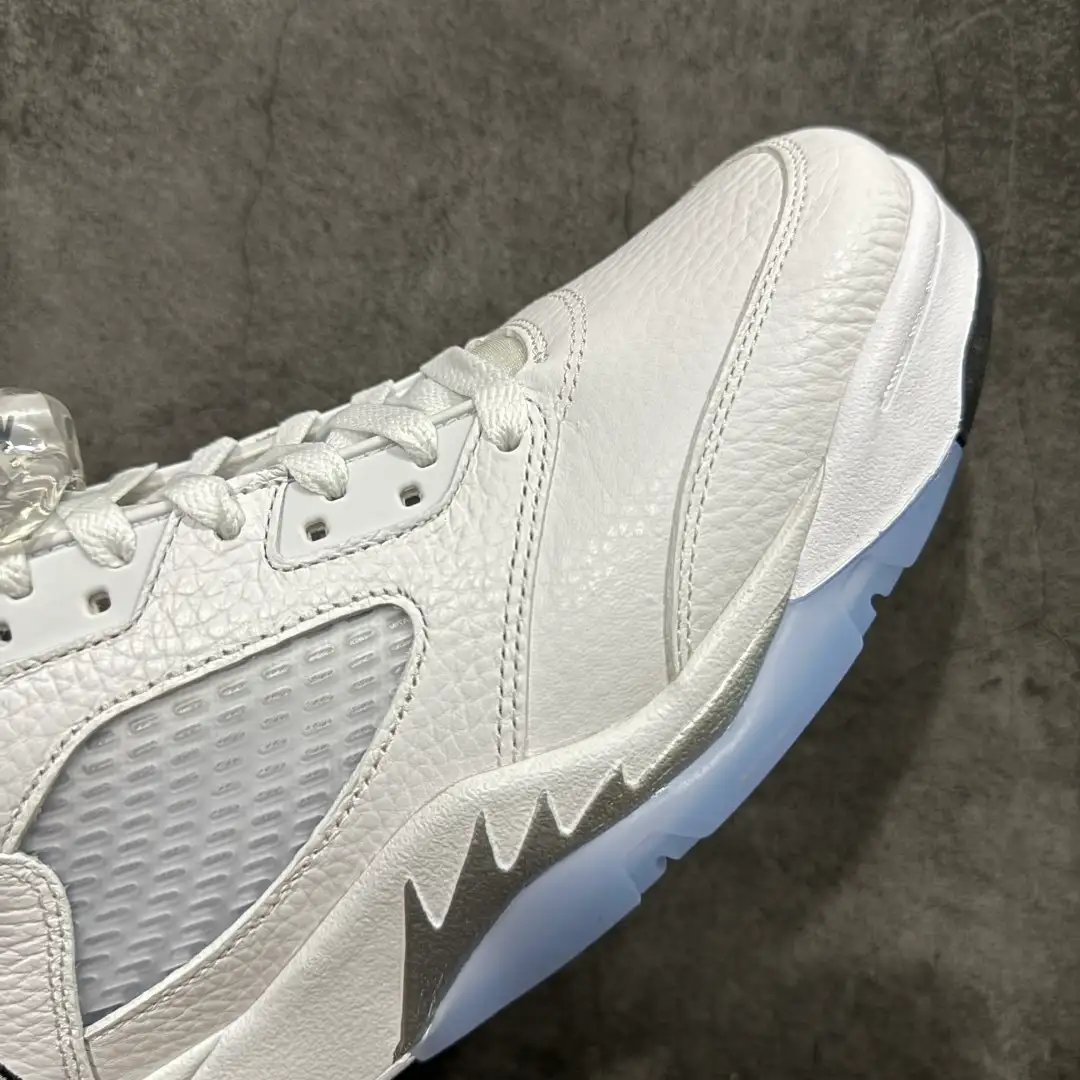 Air Jordan 5 - Image 8