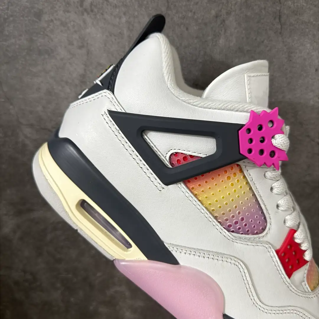 Air Jordan 4 “Comic” Sneakers - Image 5