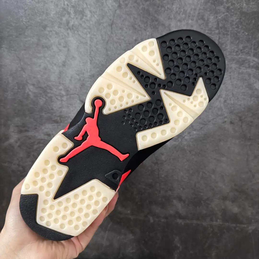 Air Jordan 6 - Image 4
