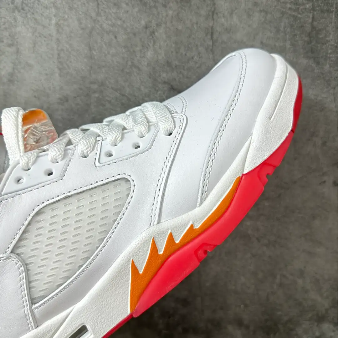 Air Jordan 5 - Image 2