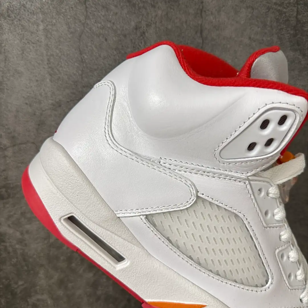 Air Jordan 5 - Image 3