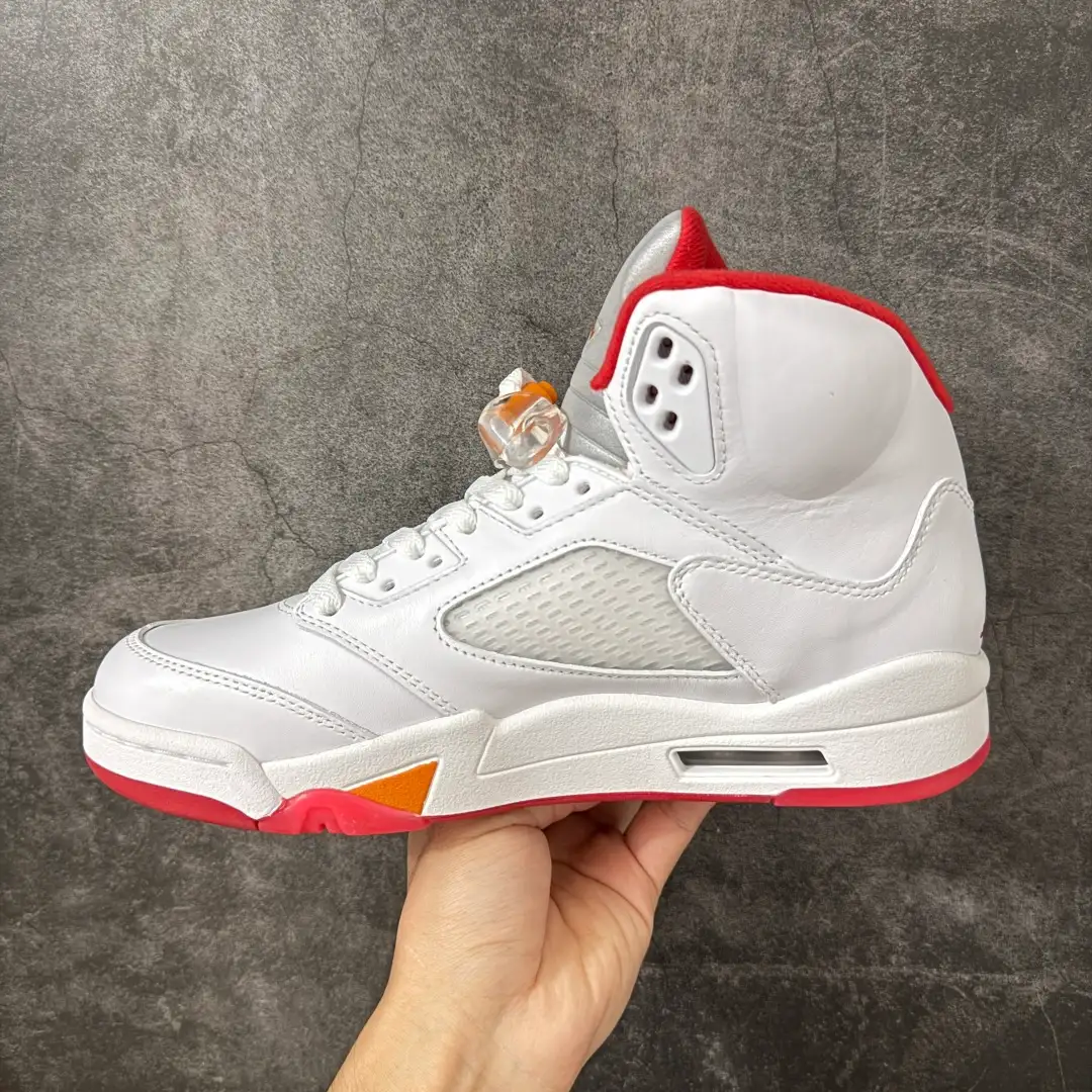 Air Jordan 5 - Image 5