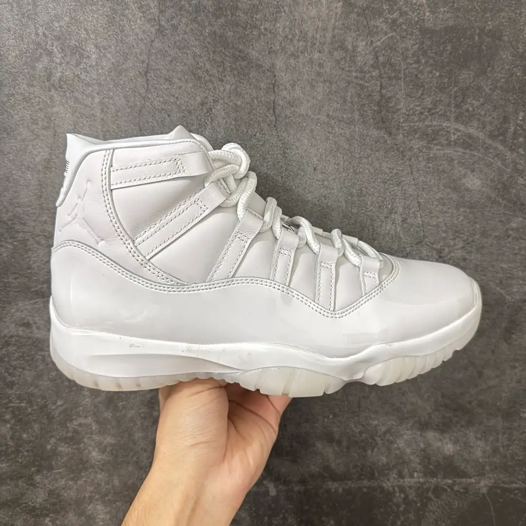 Air Jordan 11 - Image 1