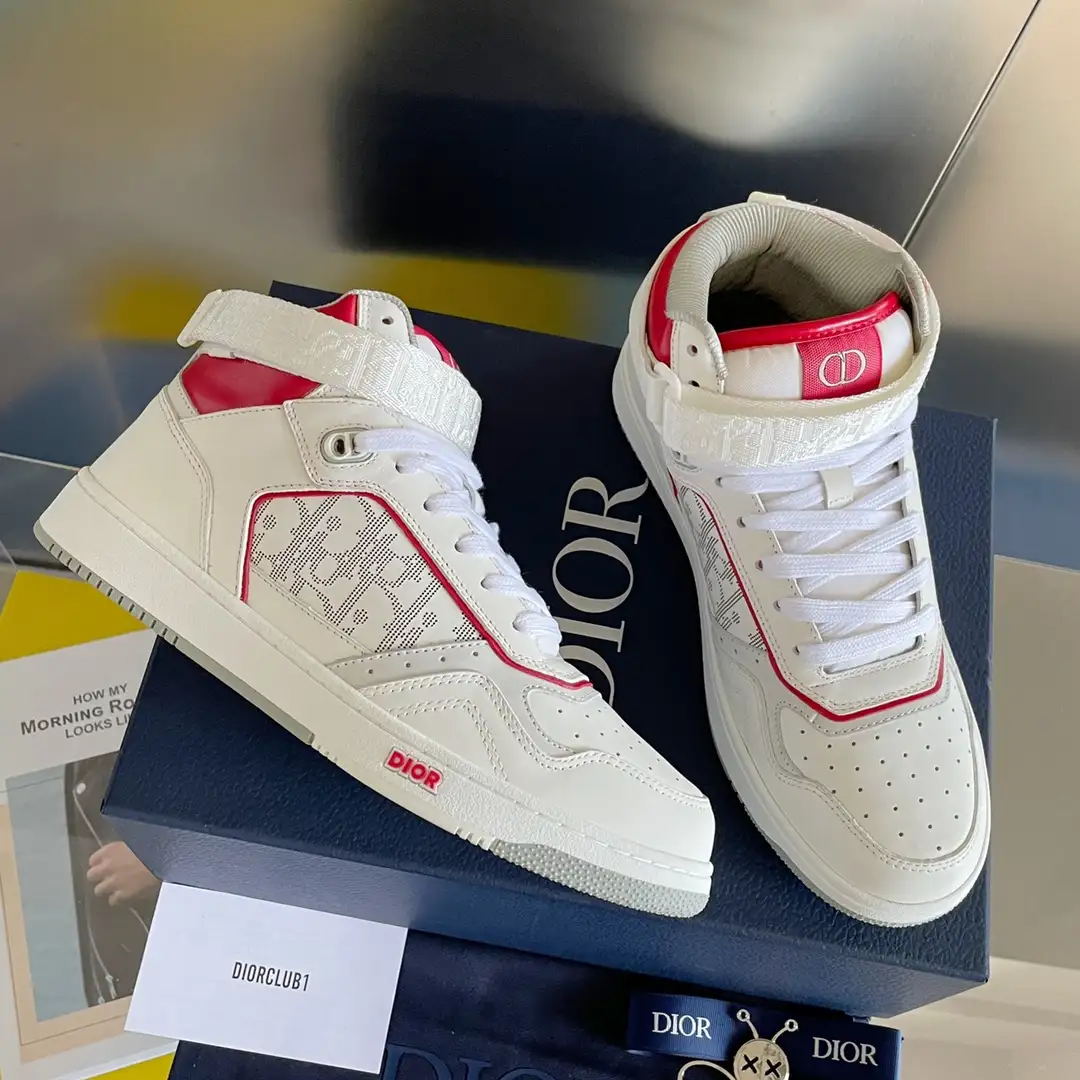 Dior B27 - Image 1