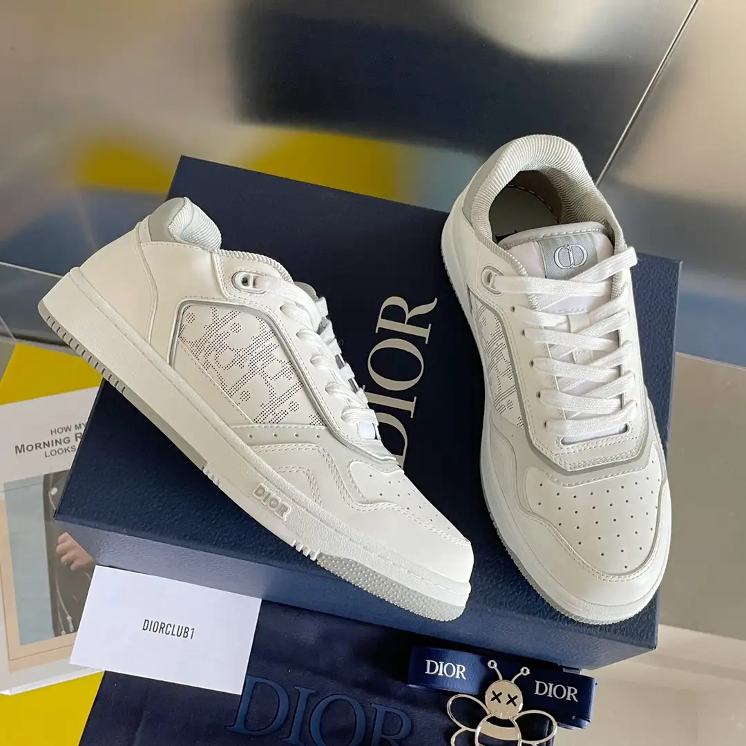 Dior B27 - Image 1