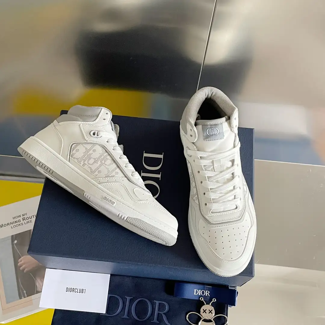 Dior B27 - Image 1