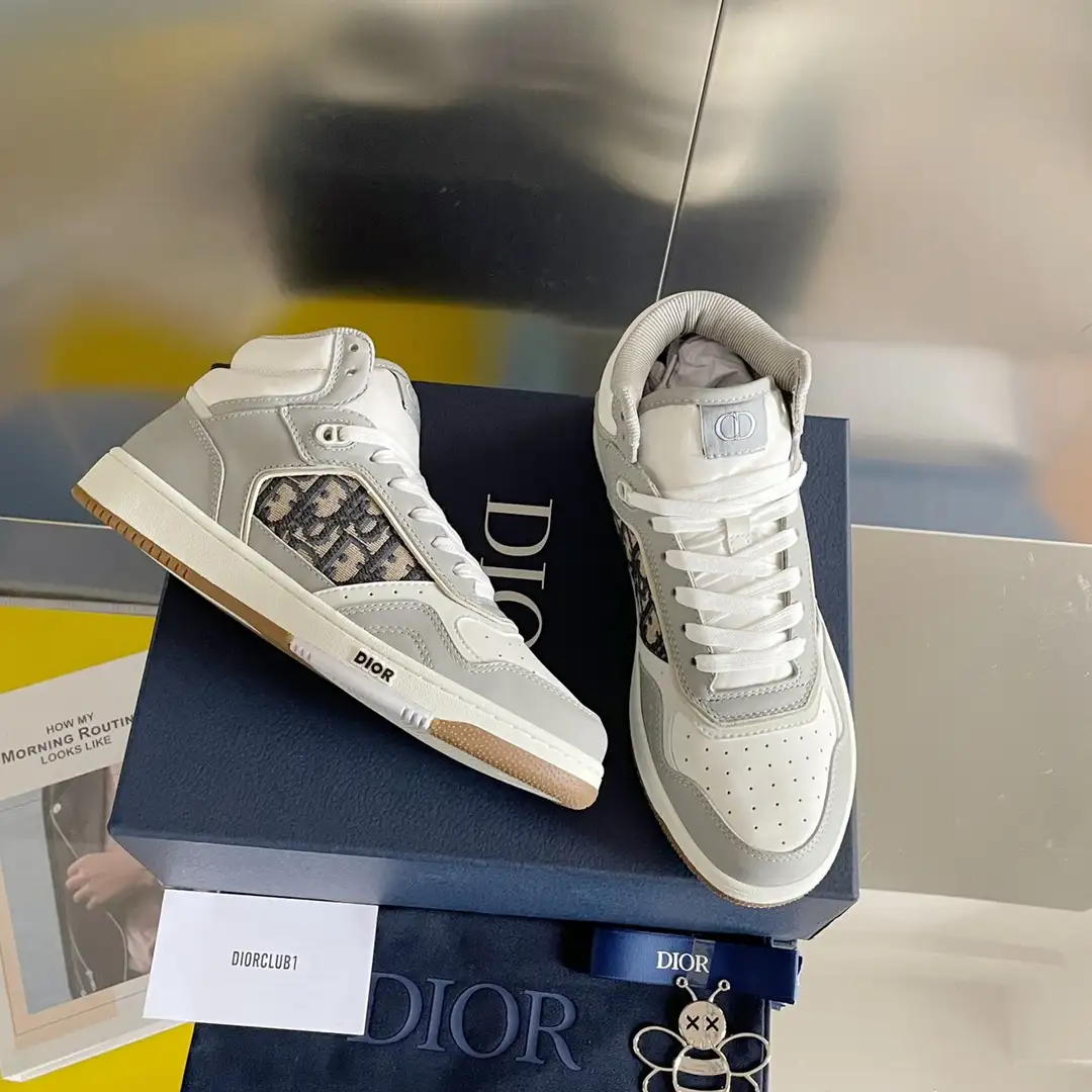Dior B27 - Image 1