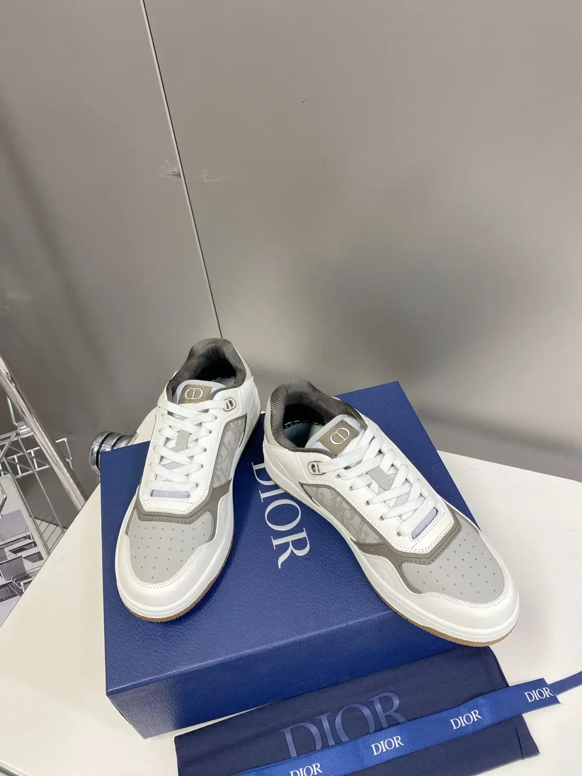 Dior B27 - Image 2