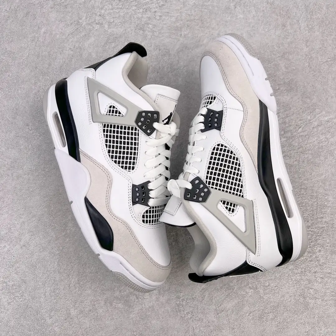 Air Jordan 4 - Image 4