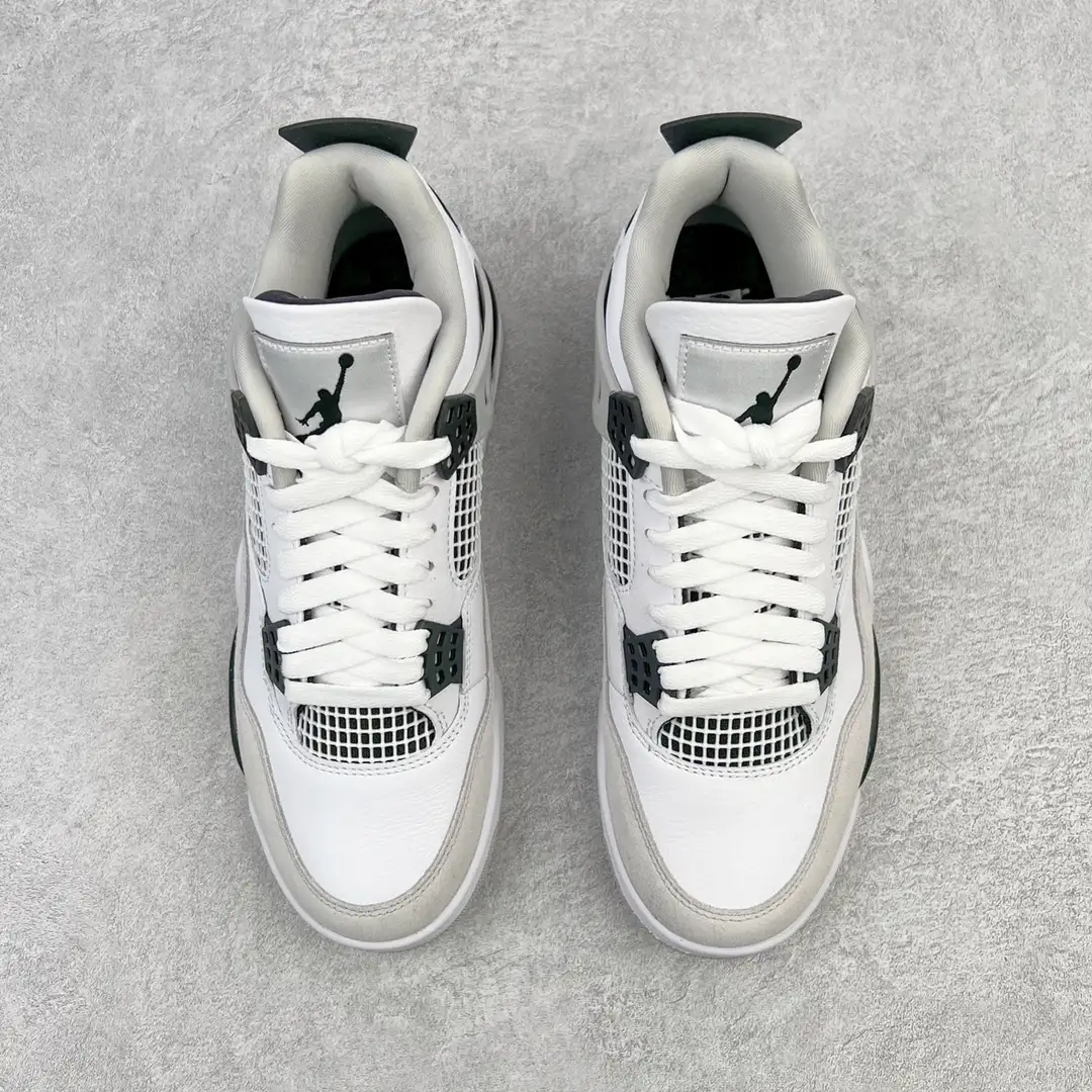 Air Jordan 4 - Image 2