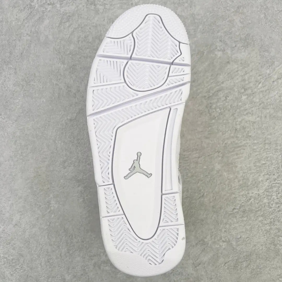 Air Jordan 4 - Image 4