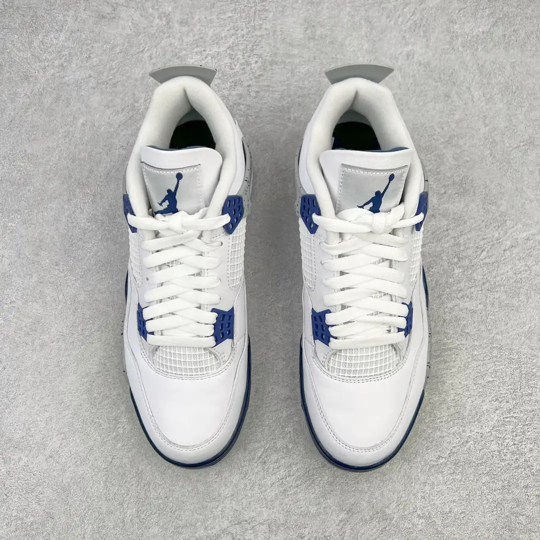 Air Jordan 4 - Image 3