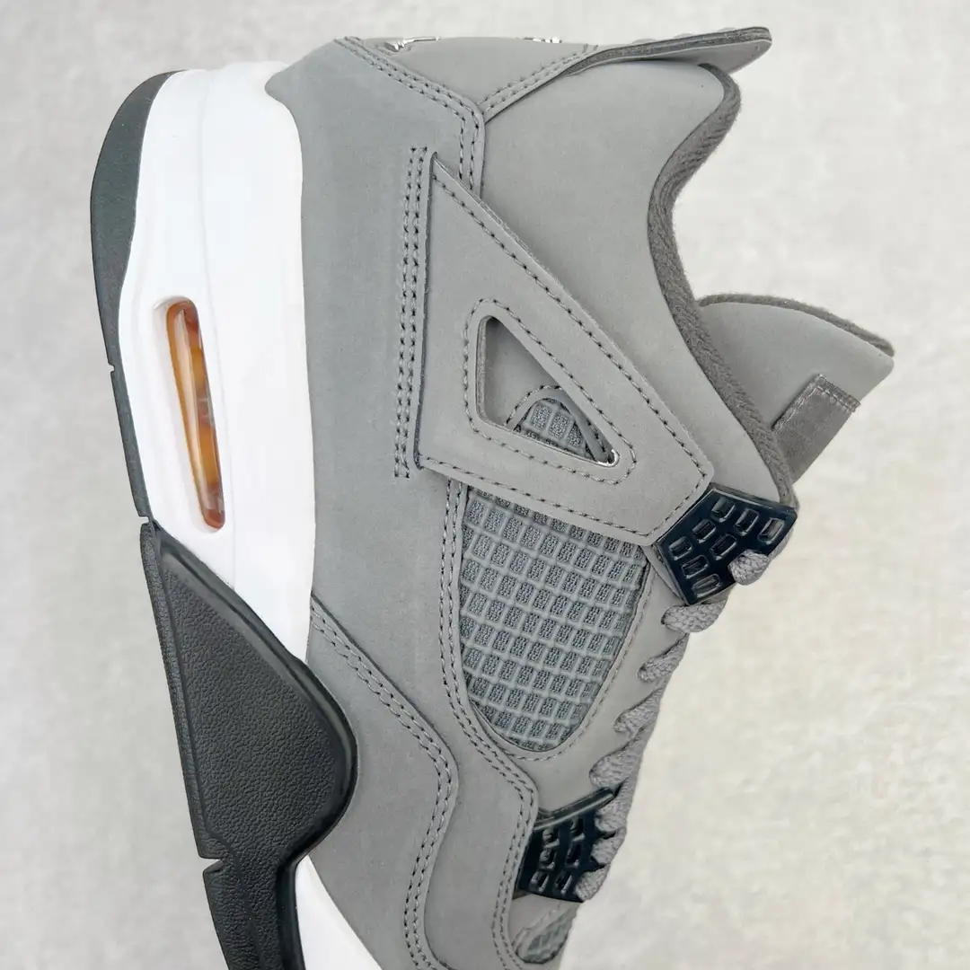 Air Jordan 4 - Image 4