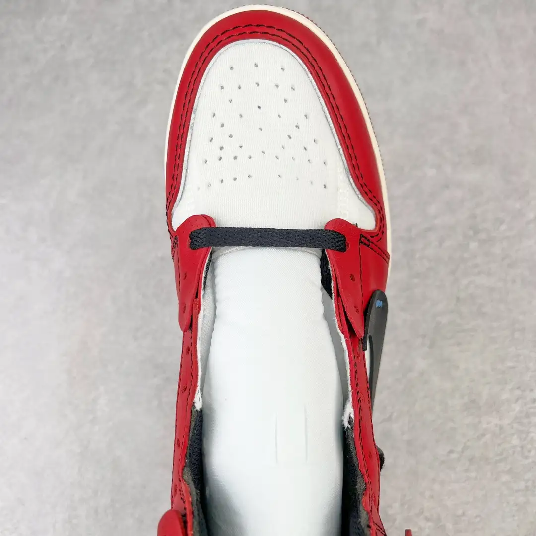 Air Jordan - Image 4