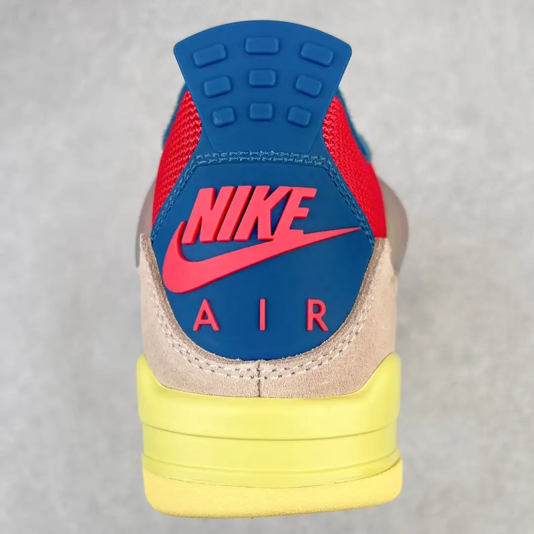 Air Jordan 4 - Image 3