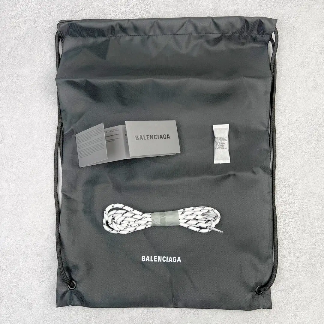 Balenciaga Triple S Clear Sole Sneakers - Image 9