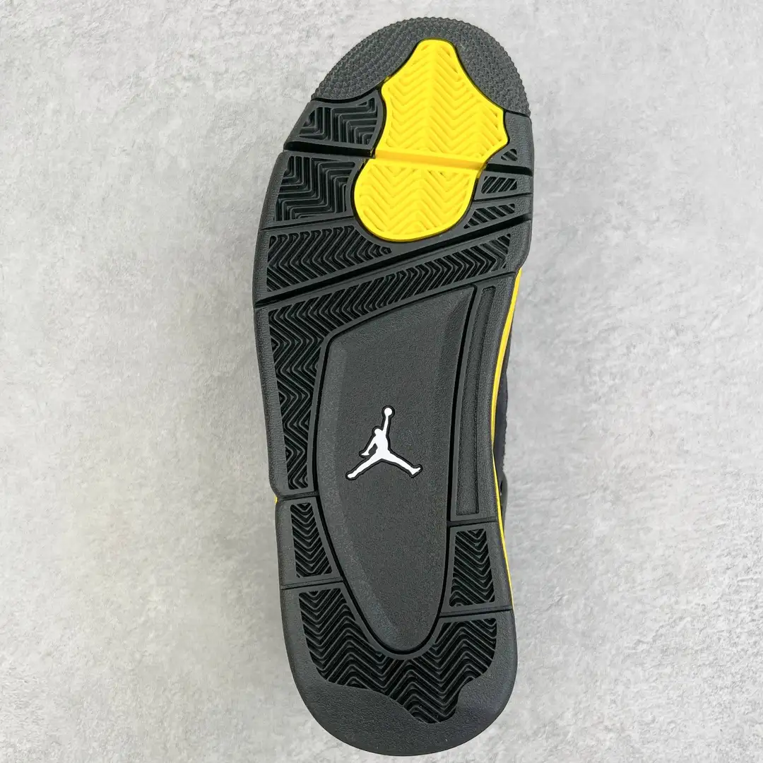 Air Jordan 4 - Image 2