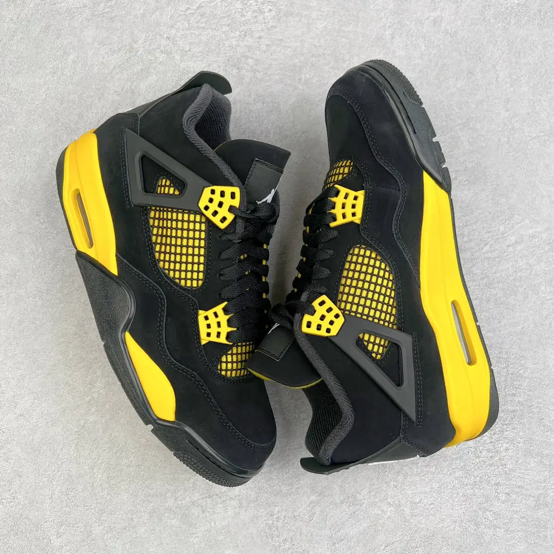 Air Jordan 4 - Image 3