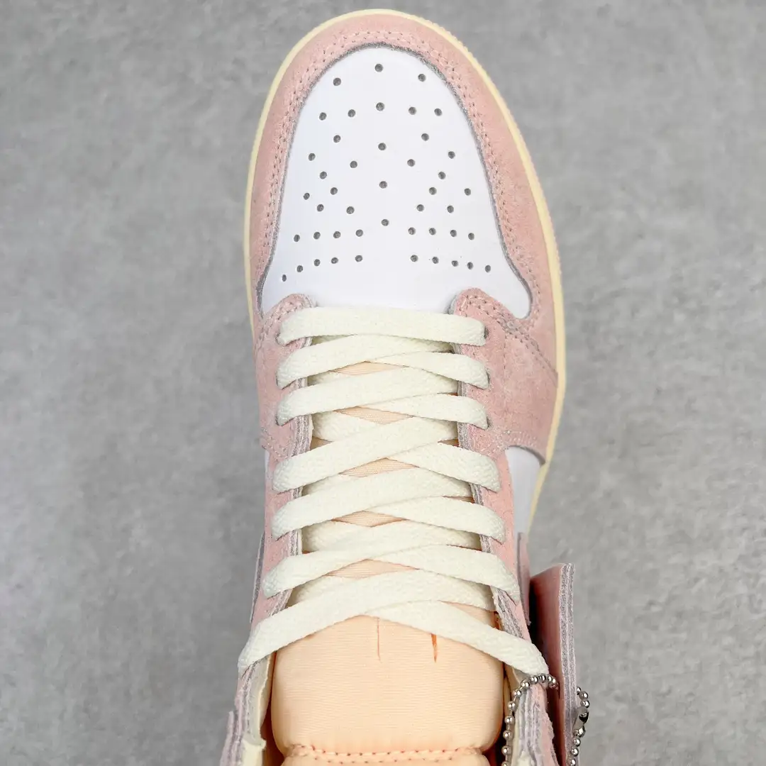 Air Jordan - Image 3