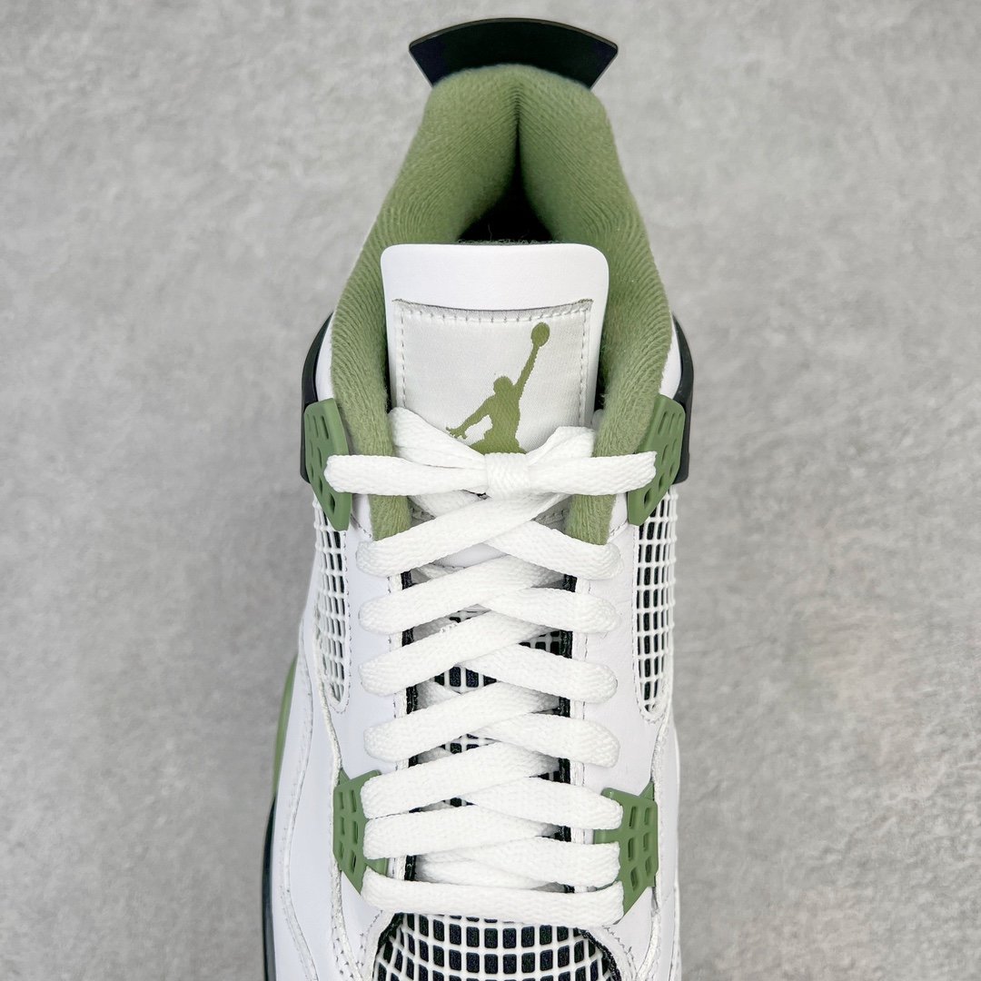 Air Jordan 4 - Image 4