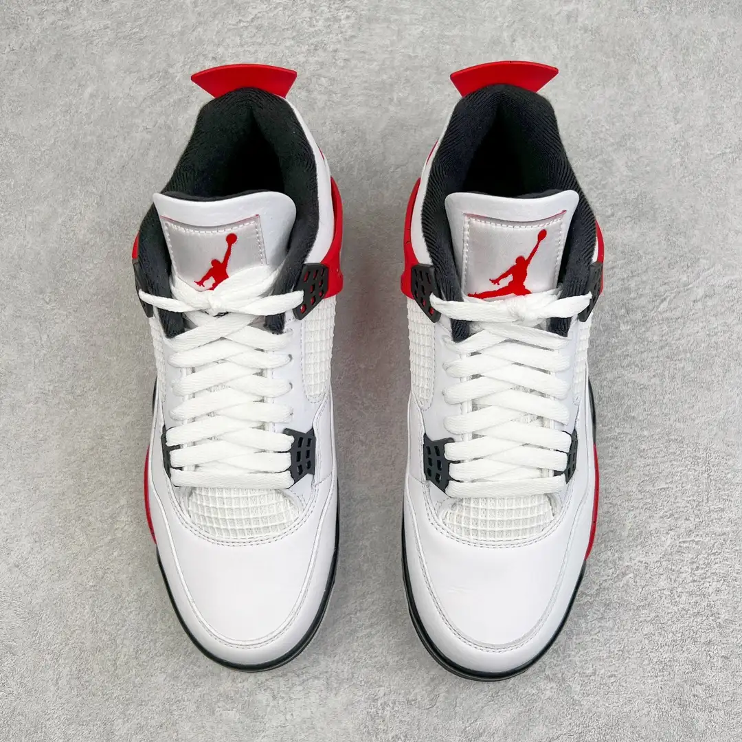 Air Jordan 4 - Image 4