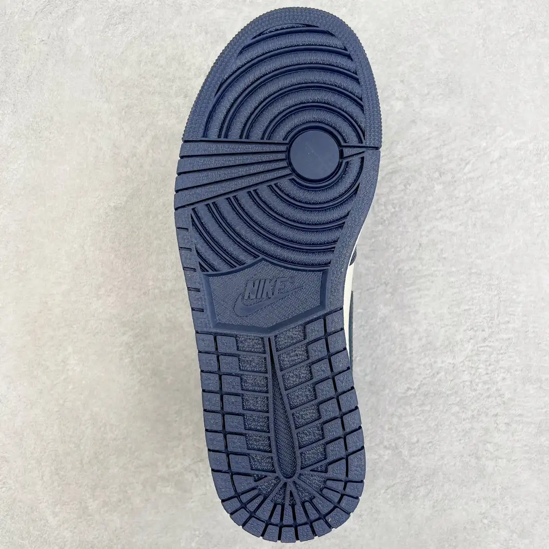 Air Jordan - Image 2