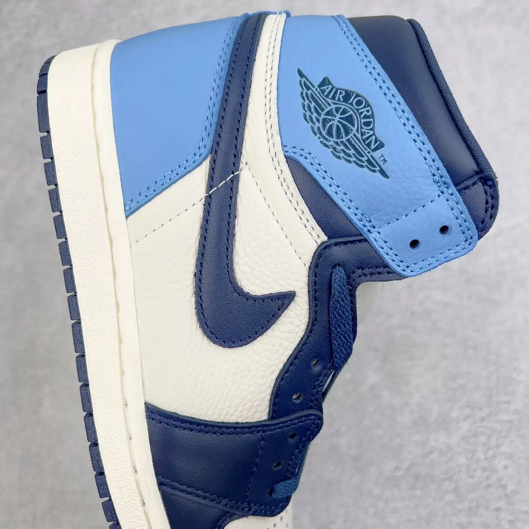 Air Jordan - Image 3