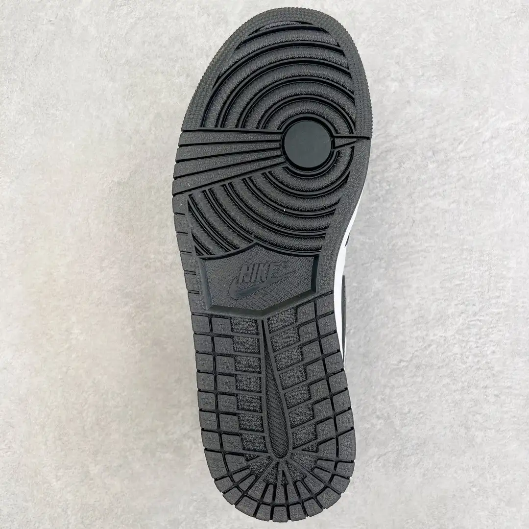 Air Jordan - Image 9