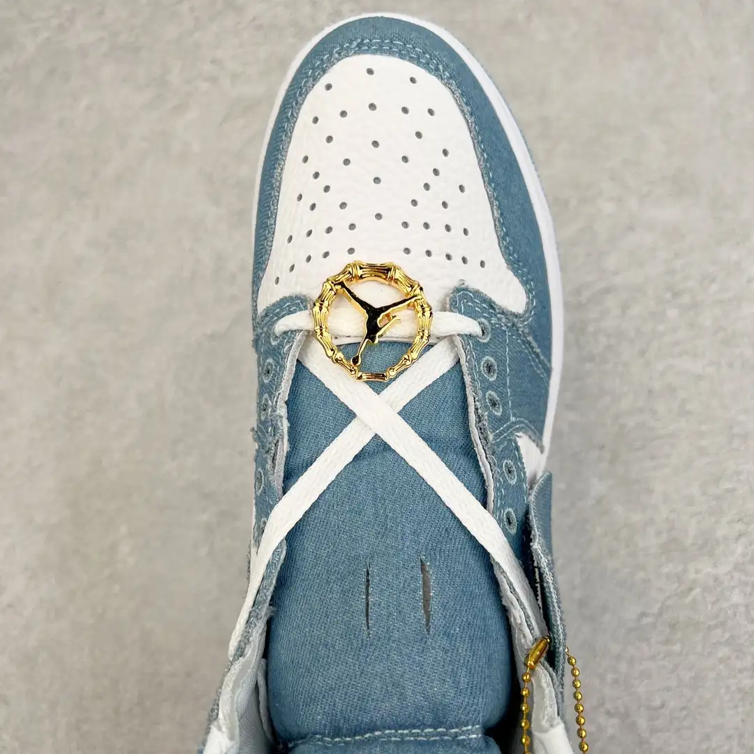 Air Jordan - Image 3