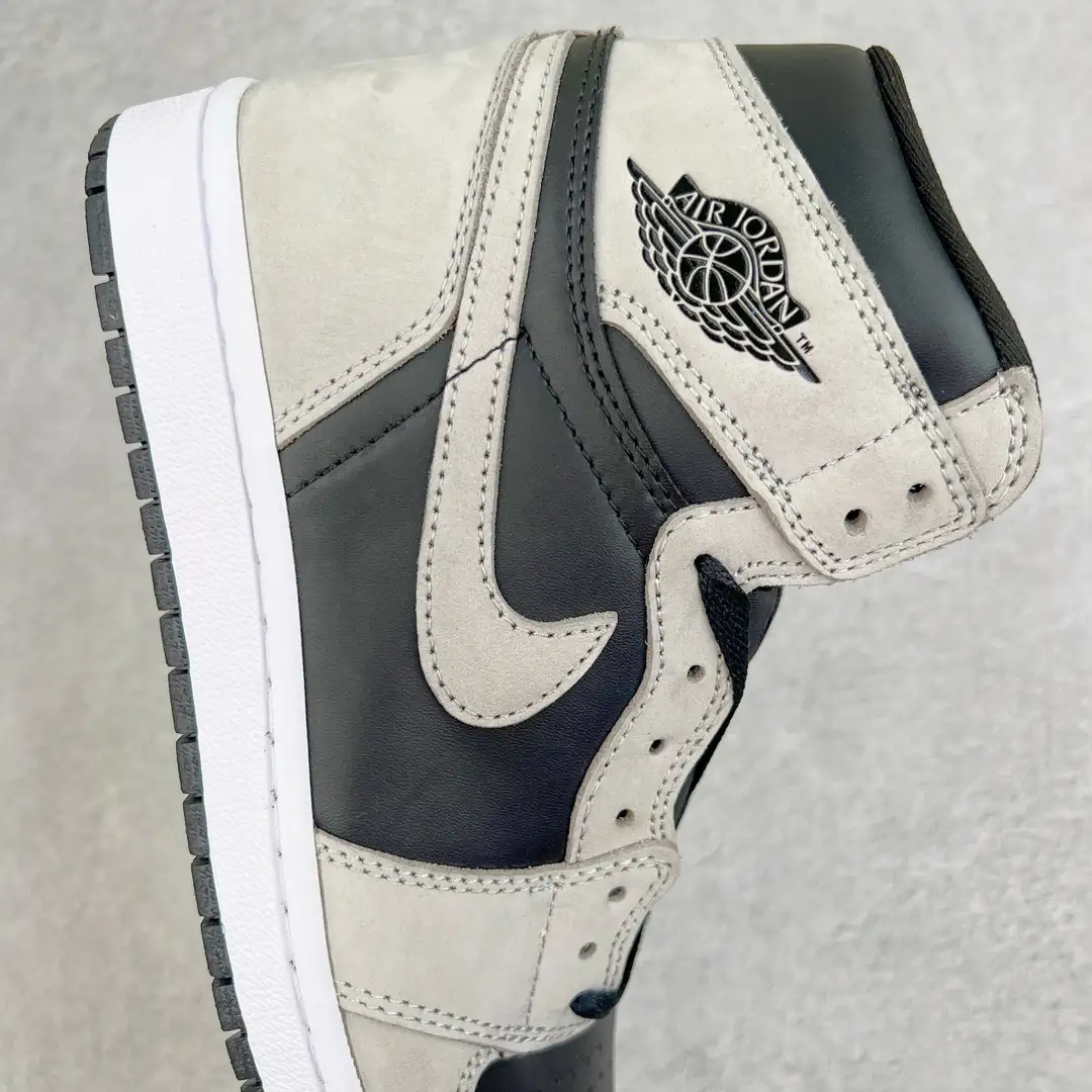 Air Jordan - Image 3