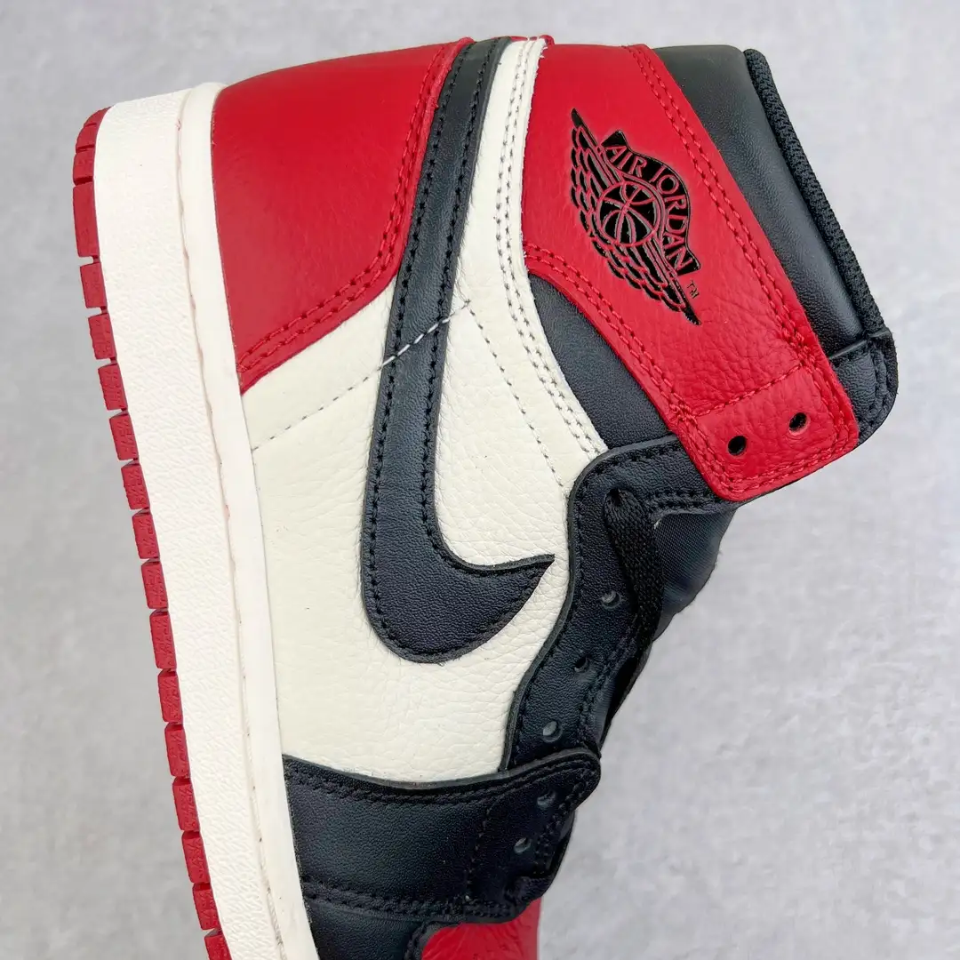 Air Jordan - Image 4
